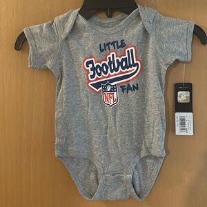 NFL Outer Stuff Little Football Fan Bodysuit Baby Gray New Size 18 Months